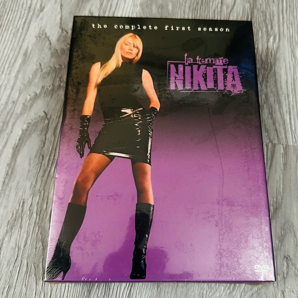 La Femme Nikita The Complete First Season DVD Boxed Set RARE NEW Sealed TV Show - Picture 1 of 4